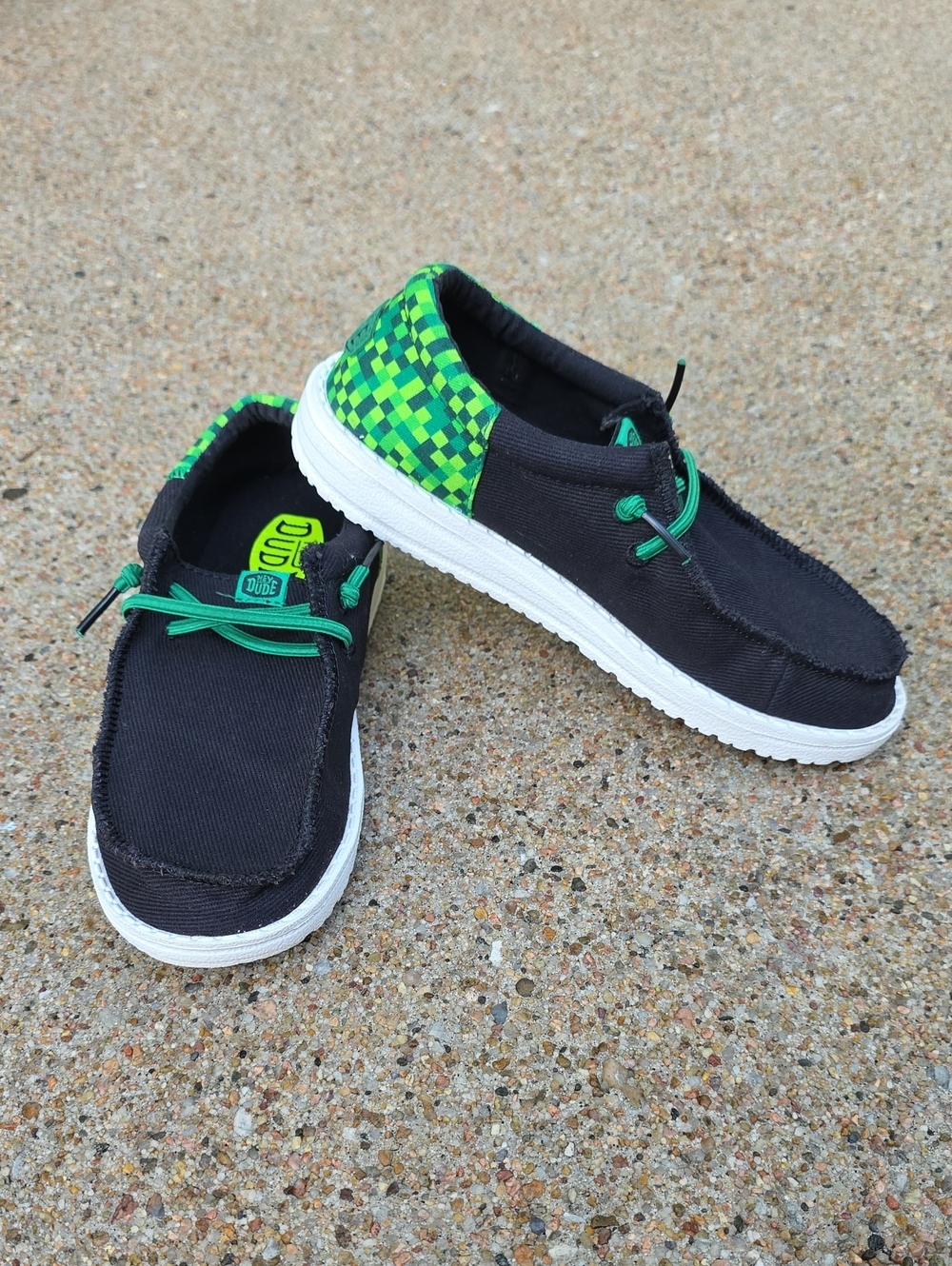 Hey Dude Wally Funk Gaming Minecraft Inspired Big Kid Youth Size 3